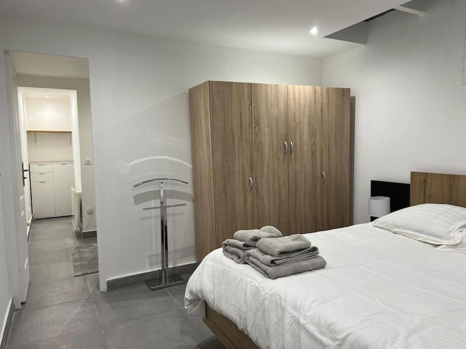 Apartament 3 Pieces Au Calme Avec 1 Acces Independant Paryż Zewnętrze zdjęcie
