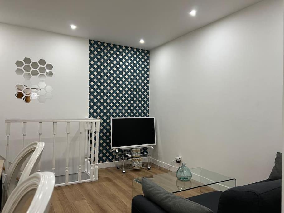 Apartament 3 Pieces Au Calme Avec 1 Acces Independant Paryż Zewnętrze zdjęcie