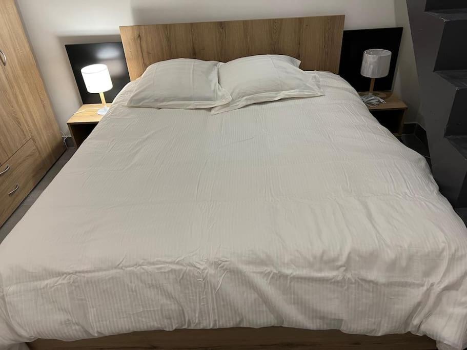 Apartament 3 Pieces Au Calme Avec 1 Acces Independant Paryż Zewnętrze zdjęcie
